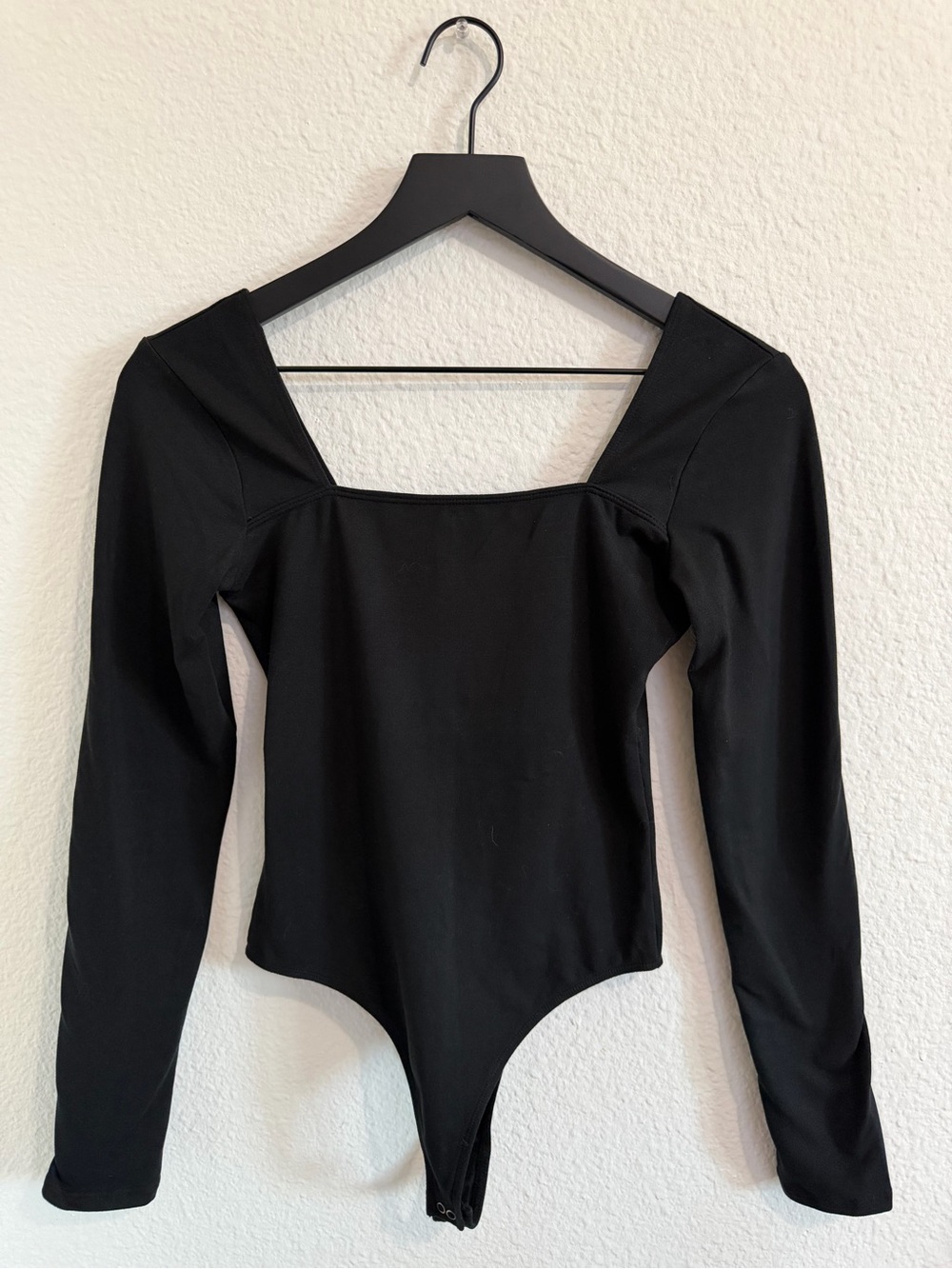 hollister black square-neck long sleeve bodysuit